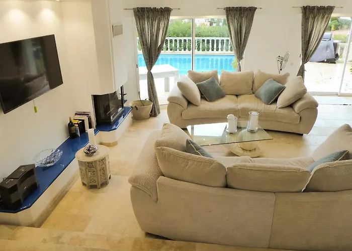Lei Sambro, Familienfreundlich, Pool Und Toller Meerblick, Ruhig Gelegen By Riviera Homelife Holiday home *